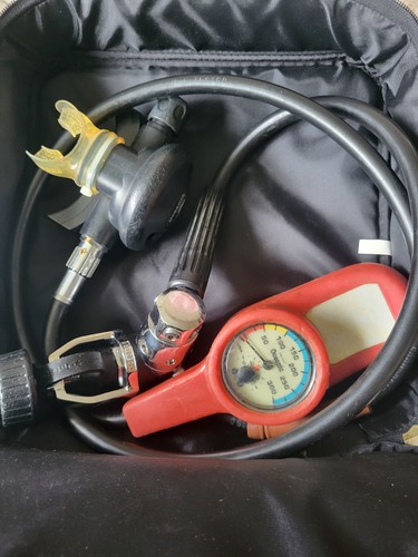Scubapro padded regulator and - scubapro,